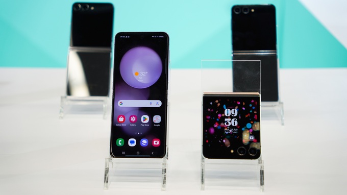 Galaxy Z Fold5 và Z Flip5